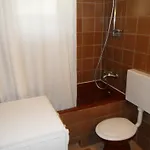 Sanja, Appartement *