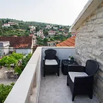 Sanja, Splitska