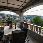 Sanja, * Splitska