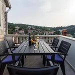 Sanja, Splitska