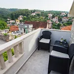 Appartement Sanja, *