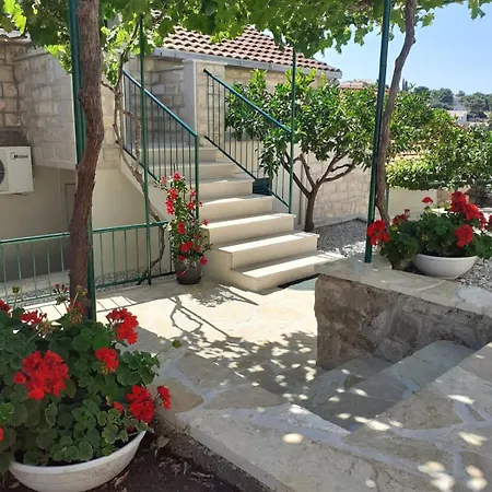 Appartement Sanja, *